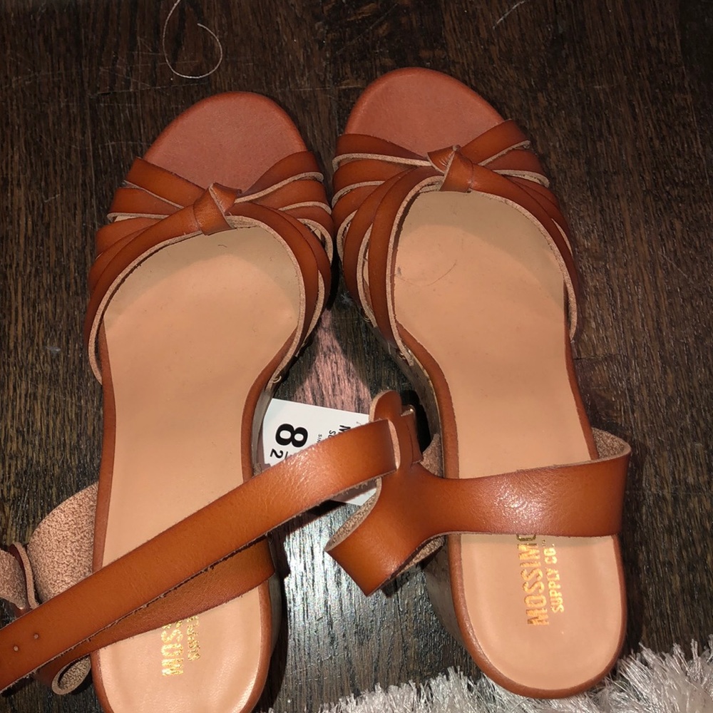 NEW W TAGS WEDGES